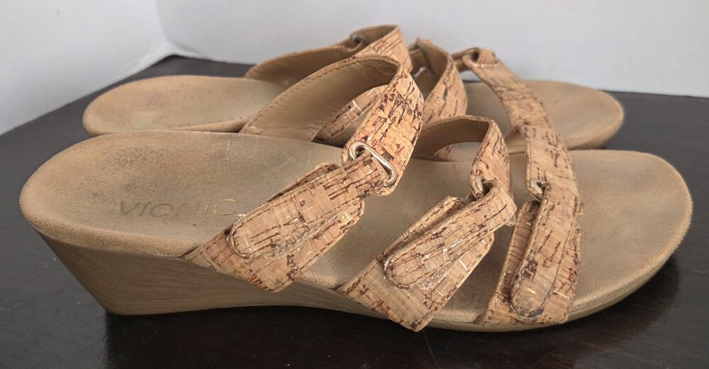 Vionic Park Radia Gold Cork Wedge Sandals Womens Sz 7 Medium Triple Strap Slide